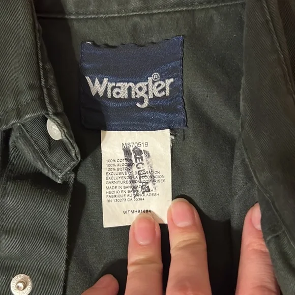 Men’s Western Shirt Wrangler Button Down with Pearl Snaps - Picture 3 of 4